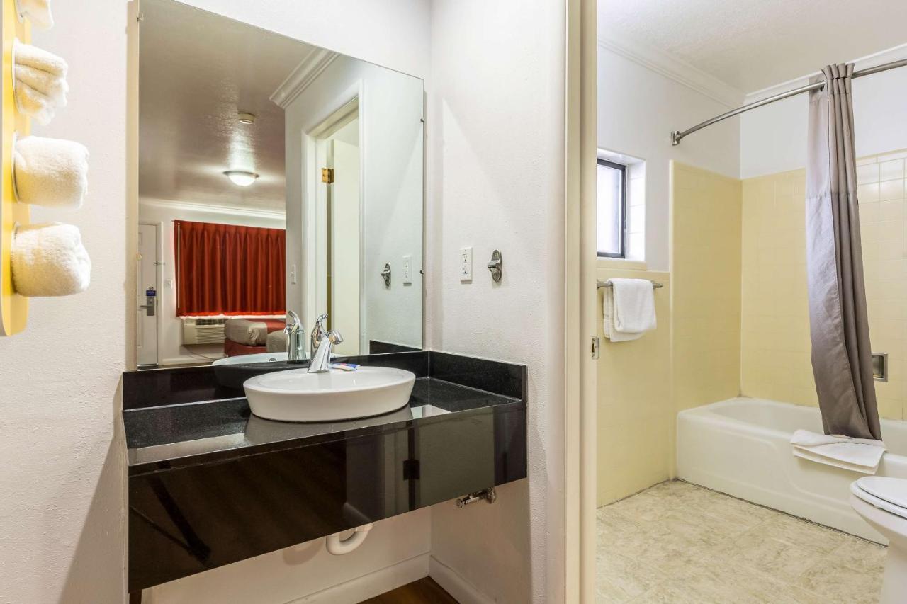Motel 6 Tremonton, Utah Екстериор снимка